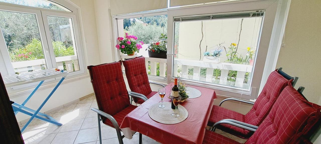 Apartments Darija & Pero Пучишча Экстерьер фото