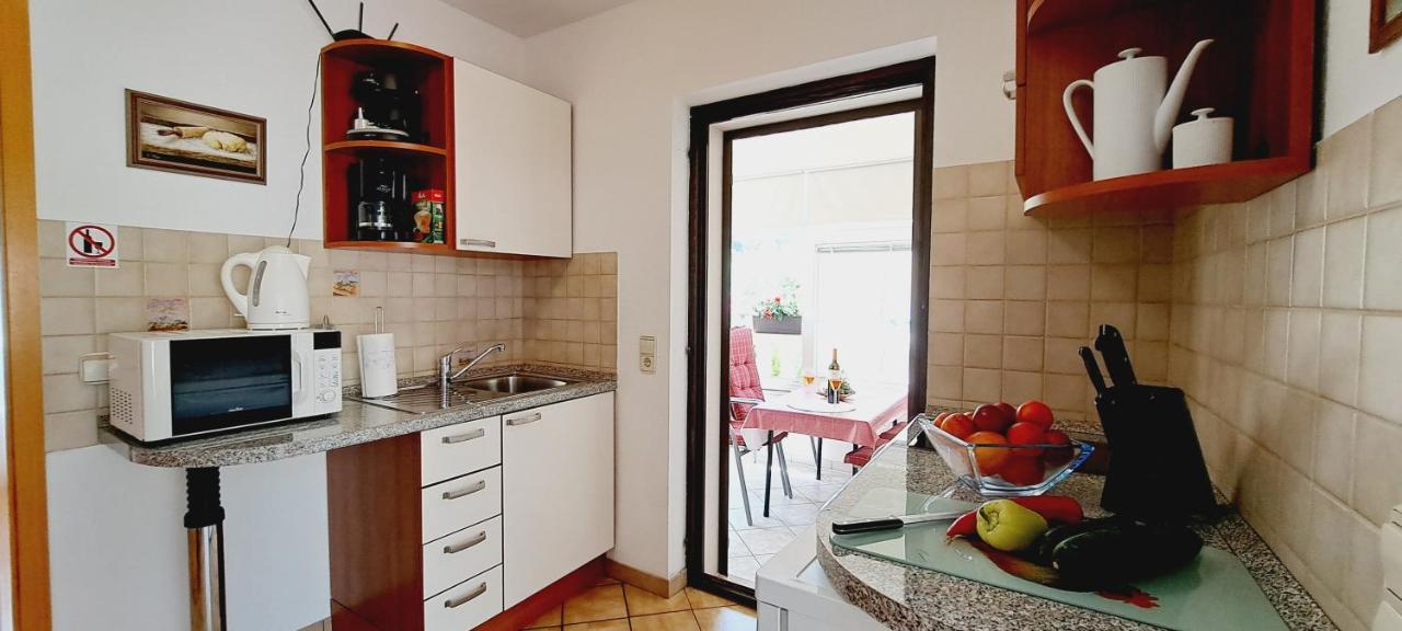 Apartments Darija & Pero Пучишча Экстерьер фото