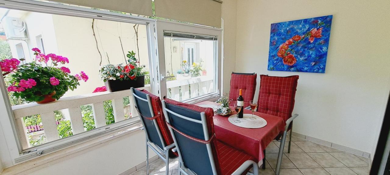 Apartments Darija & Pero Пучишча Экстерьер фото