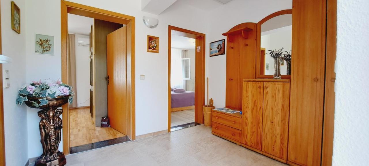 Apartments Darija & Pero Пучишча Экстерьер фото