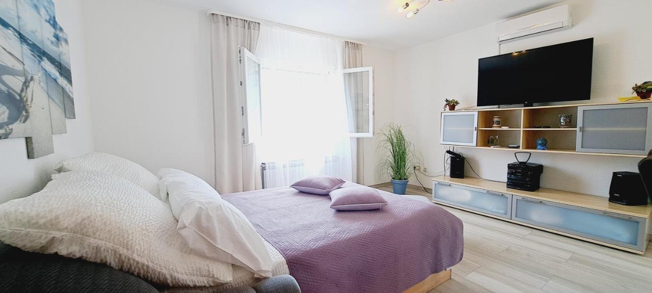 Apartments Darija & Pero Пучишча Экстерьер фото